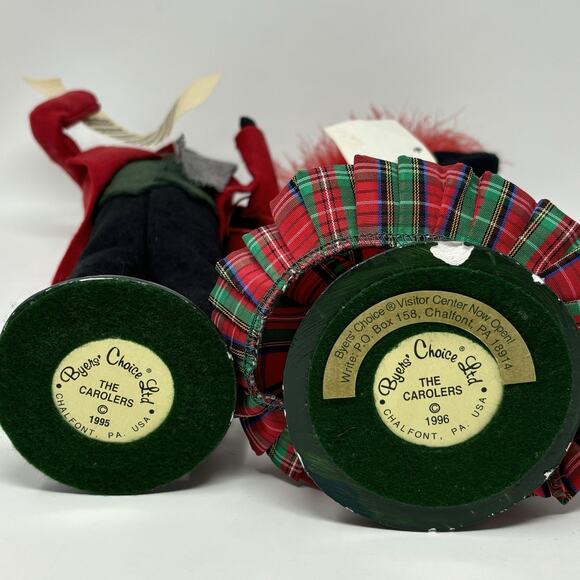 Byers Choice 1996 Elegant Actress And 1995 Traditional Man with Sheet Music - Picture 7 of 8